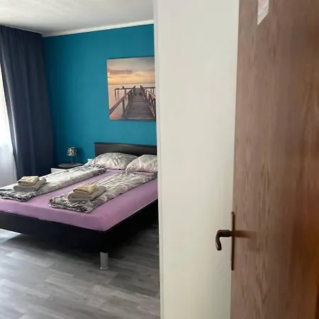 Hanka - 3 Verschiedene Whg - 40 Qm 3 Pers, 50 Qm Bis 4 Pers Oder 70 Qm Bis 5 Pers, Balkone, Nur 70 M Zum Strand, Von 3 Bis Max 5 Personen, Wlan, Sat-tv, Klima, Kueche, Parkplaetze,ruhig Gelegen